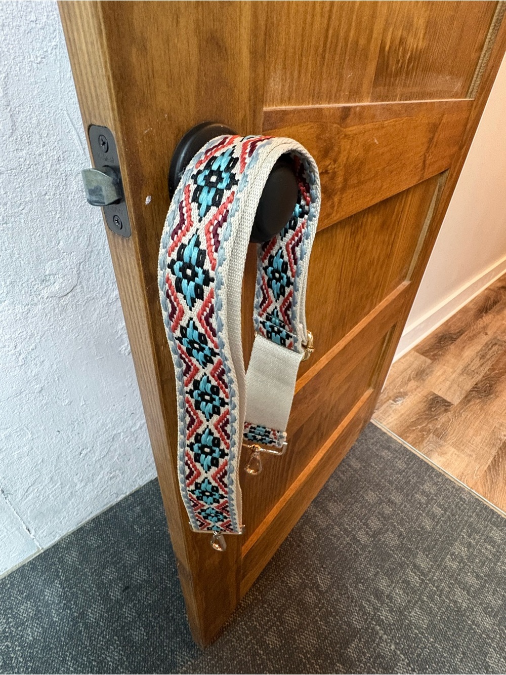 Adjustable Patterned Strap in White, Turquoise & Coral